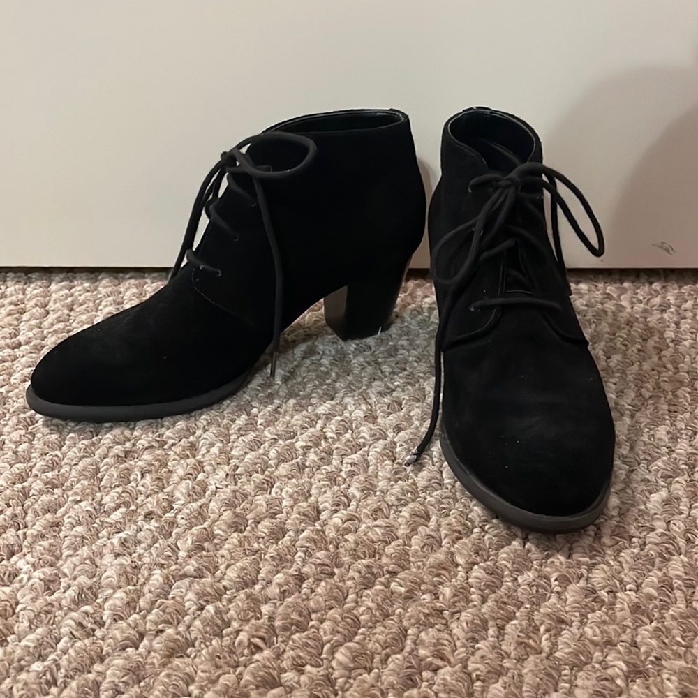 Black velvet heels